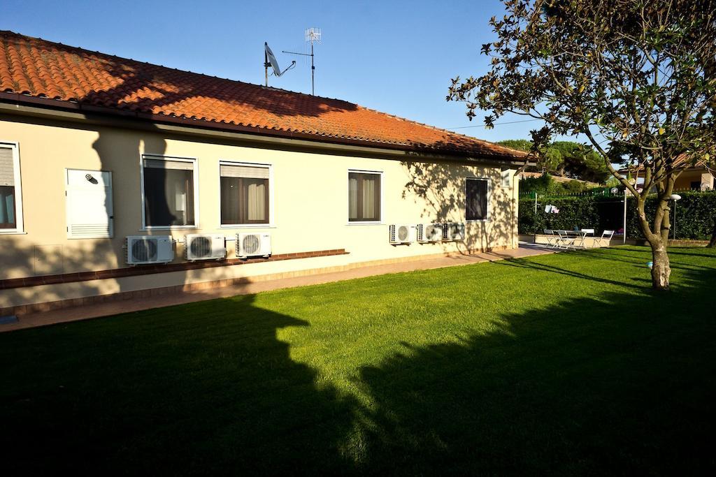 Livingapple Beach Minturno Exterior foto